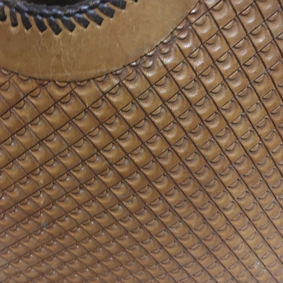 Beautiful hand tooled vintage bag - Picture 4 of 7